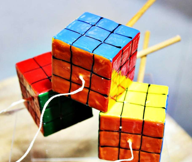 Λαμπάδα Πασχαλινή (Gerakis) Κύβος Ρούμπικ 5.5x5.5x5.5cm