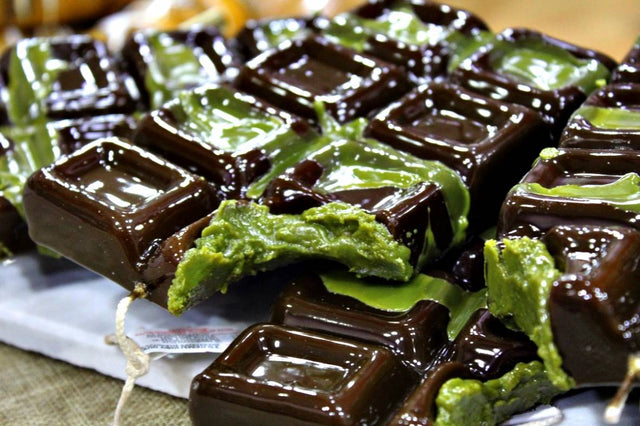 Λαμπάδα Πασχαλινή (Gerakis) Dubai Chocolate 16 x 9,5cm 003763