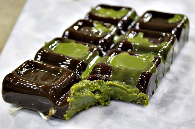 Λαμπάδα Πασχαλινή (Gerakis) Dubai Chocolate 16 x 9,5cm 003763