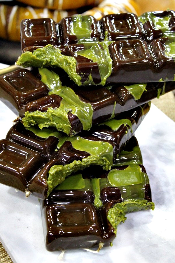 Λαμπάδα Πασχαλινή (Gerakis) Dubai Chocolate 16 x 9,5cm 003763